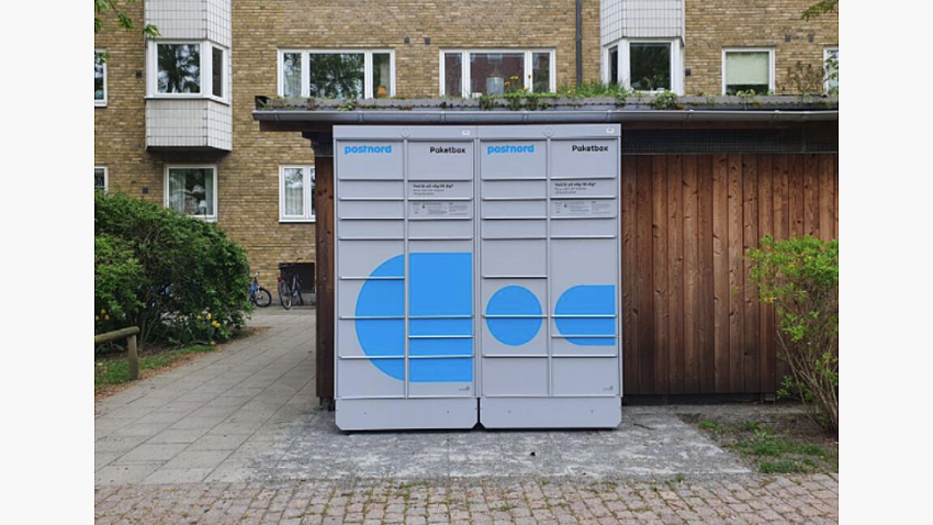 PostNord paketbox (arkivbild)